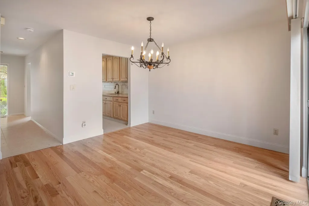30 Rambling Brook Road Chappaqua NY 10514