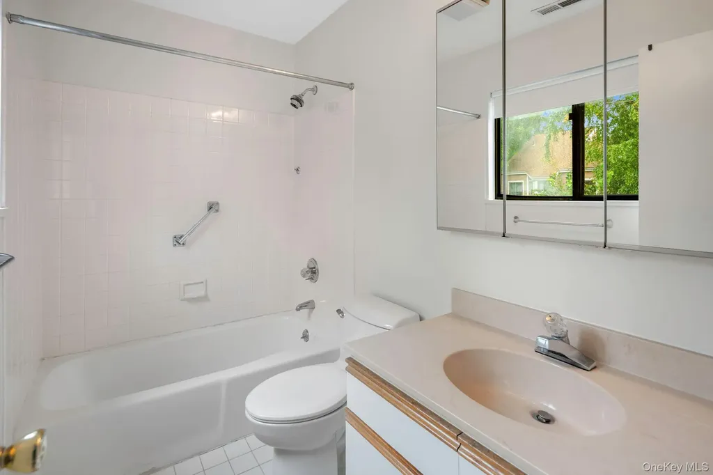 30 Rambling Brook Road Chappaqua NY 10514