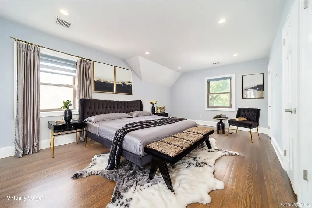 22 Andover Lane Manhasset NY 11030
