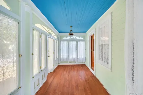 2780 Natta Boulevard Bellmore NY 11710