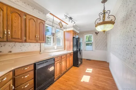 2780 Natta Boulevard Bellmore NY 11710