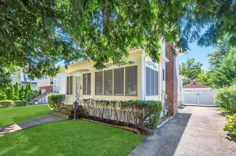 2780 Natta Boulevard Bellmore NY 11710