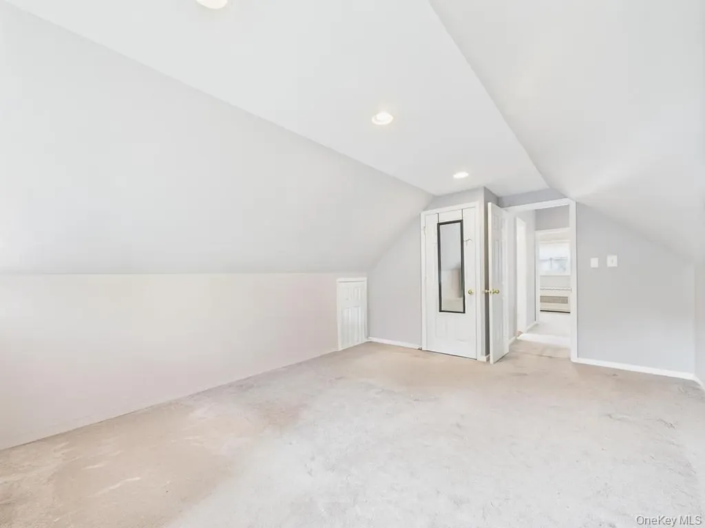 81 Cedarlawn Boulevard Valley Stream NY 11580