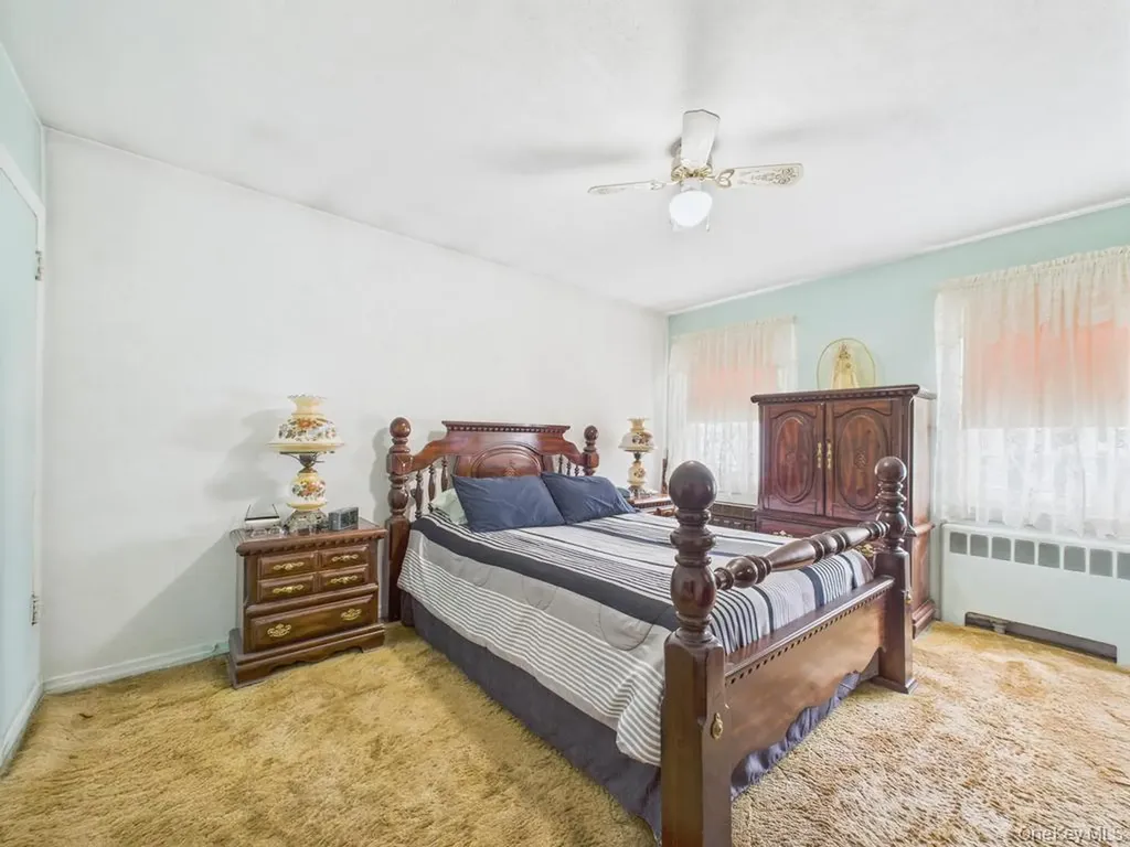 81 Cedarlawn Boulevard Valley Stream NY 11580