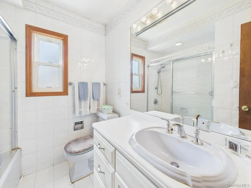 81 Cedarlawn Boulevard Valley Stream NY 11580
