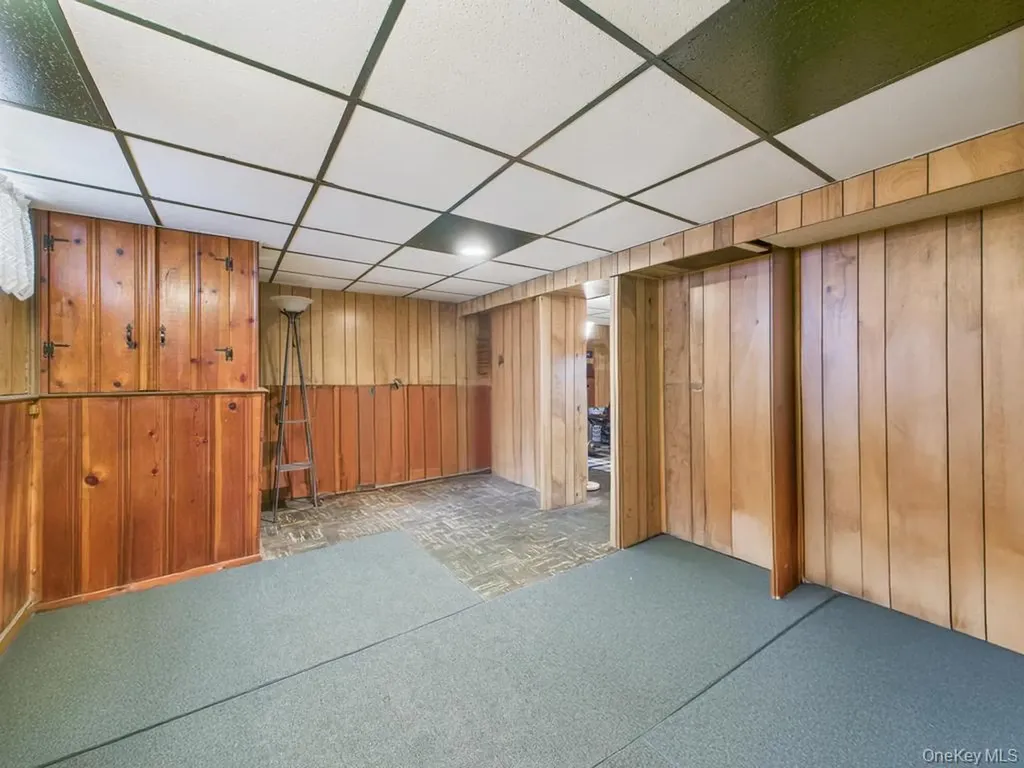 81 Cedarlawn Boulevard Valley Stream NY 11580