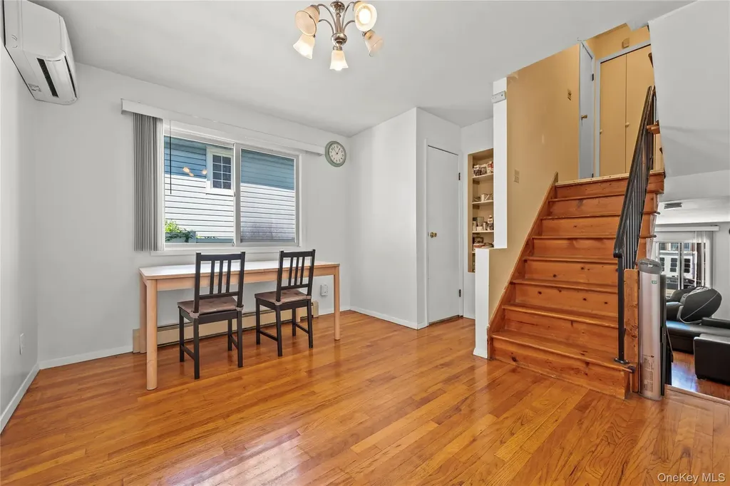 26 Conger Staten Island NY 10305