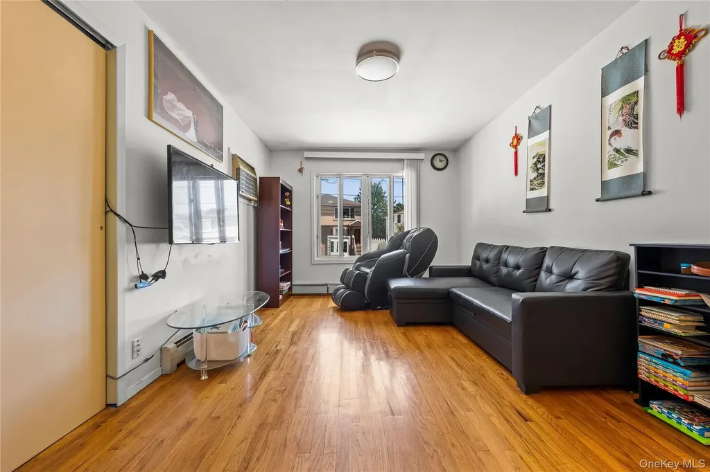 26 Conger Staten Island NY 10305
