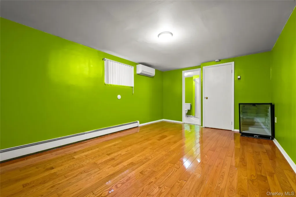 26 Conger Staten Island NY 10305