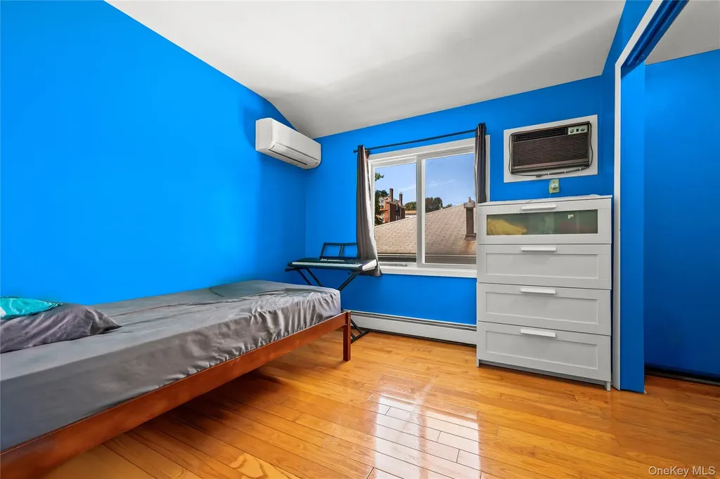 26 Conger Staten Island NY 10305