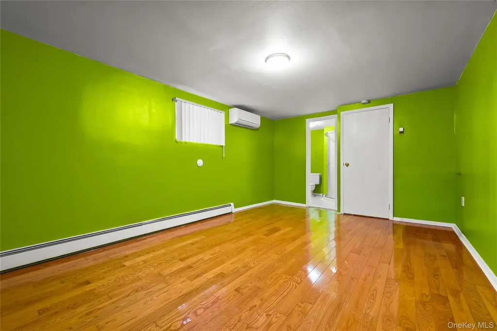 26 Conger Staten Island NY 10305