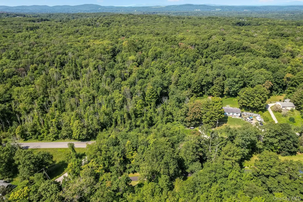 153 S Quaker Lane Hyde Park NY 12538