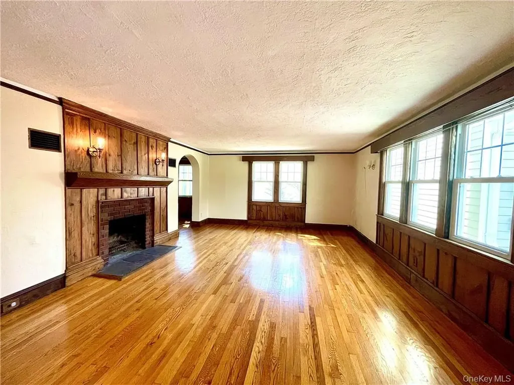 4354-4356 Albany Post Road Hyde Park NY 12538
