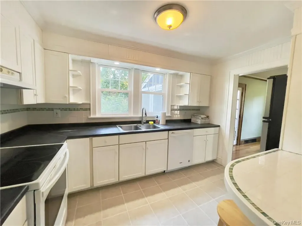 4354-4356 Albany Post Road Hyde Park NY 12538