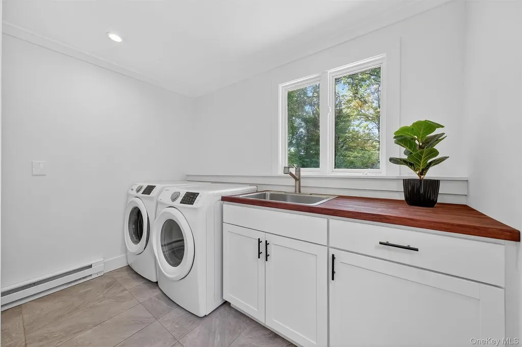 15 Fairview Road Beacon NY 12508