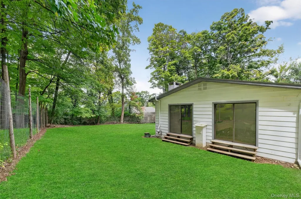 15 Fairview Road Beacon NY 12508