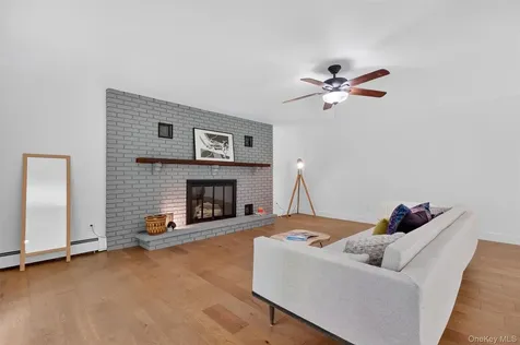 15 Fairview Road Beacon NY 12508