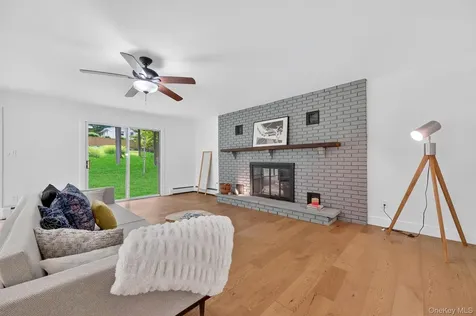 15 Fairview Road Beacon NY 12508