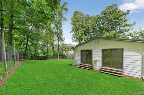 15 Fairview Road Beacon NY 12508