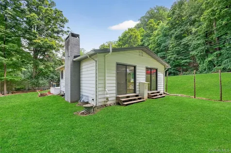 15 Fairview Road Beacon NY 12508