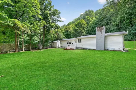 15 Fairview Road Beacon NY 12508