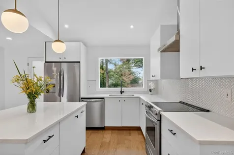 15 Fairview Road Beacon NY 12508