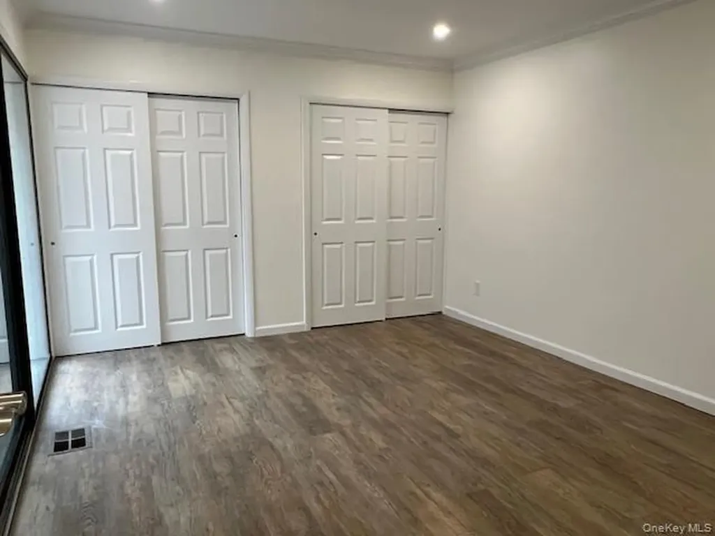 228 Springmeadow Drive Holbrook NY 11741