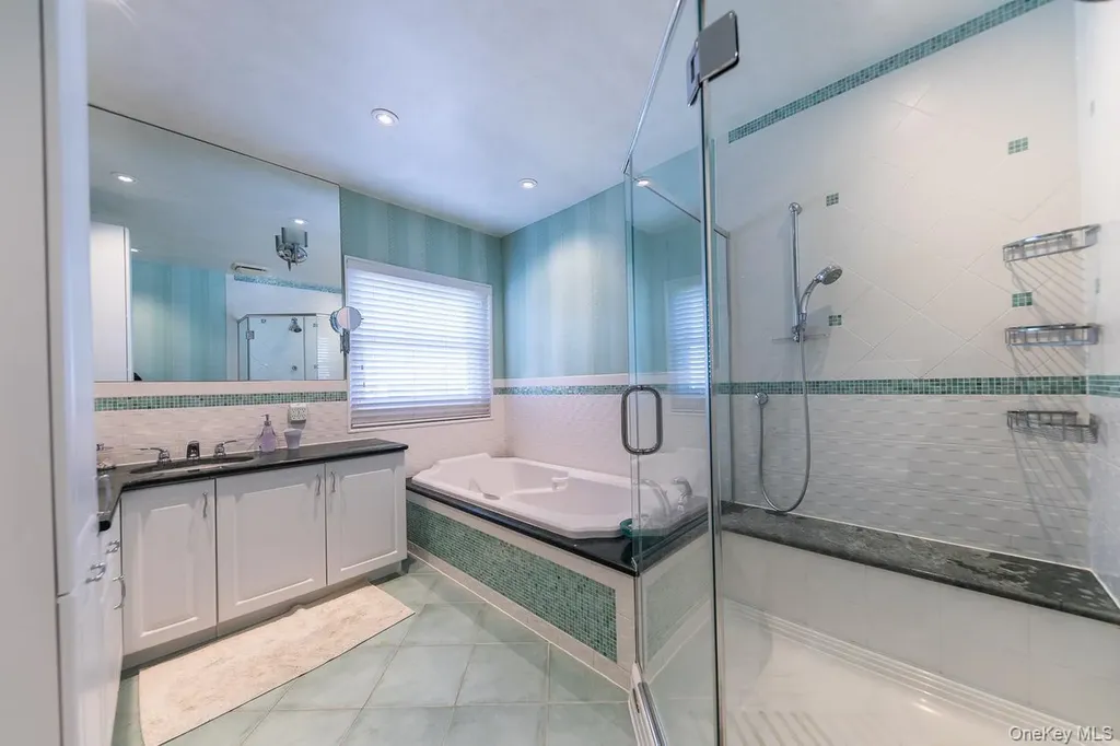 257 E Olive Street Long Beach NY 11561