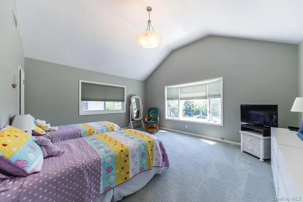 257 E Olive Street Long Beach NY 11561