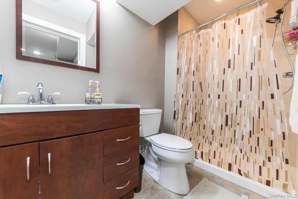 257 E Olive Street Long Beach NY 11561