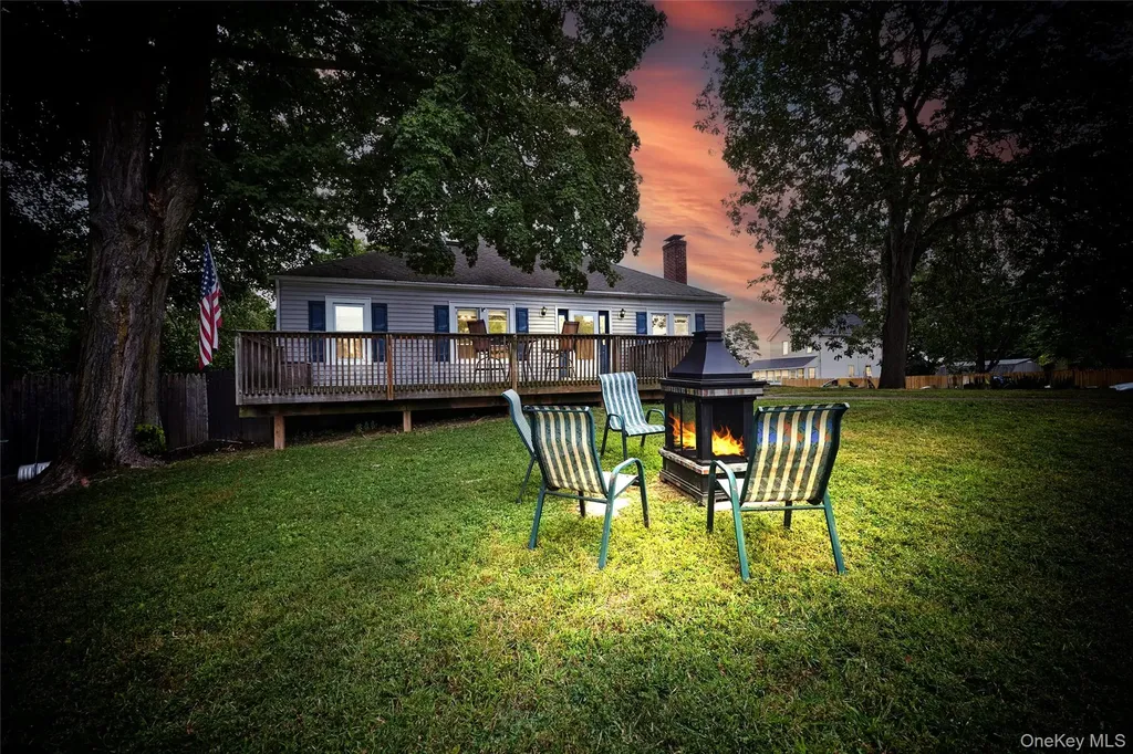 13 Parkview Terrace Poughkeepsie NY 12603