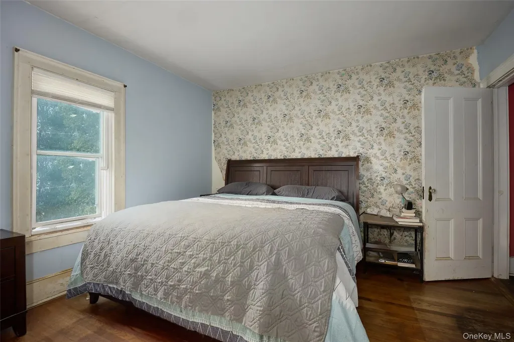 13 Parkview Terrace Poughkeepsie NY 12603