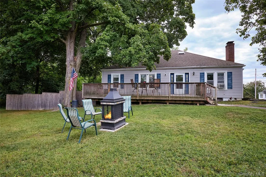 13 Parkview Terrace Poughkeepsie NY 12603