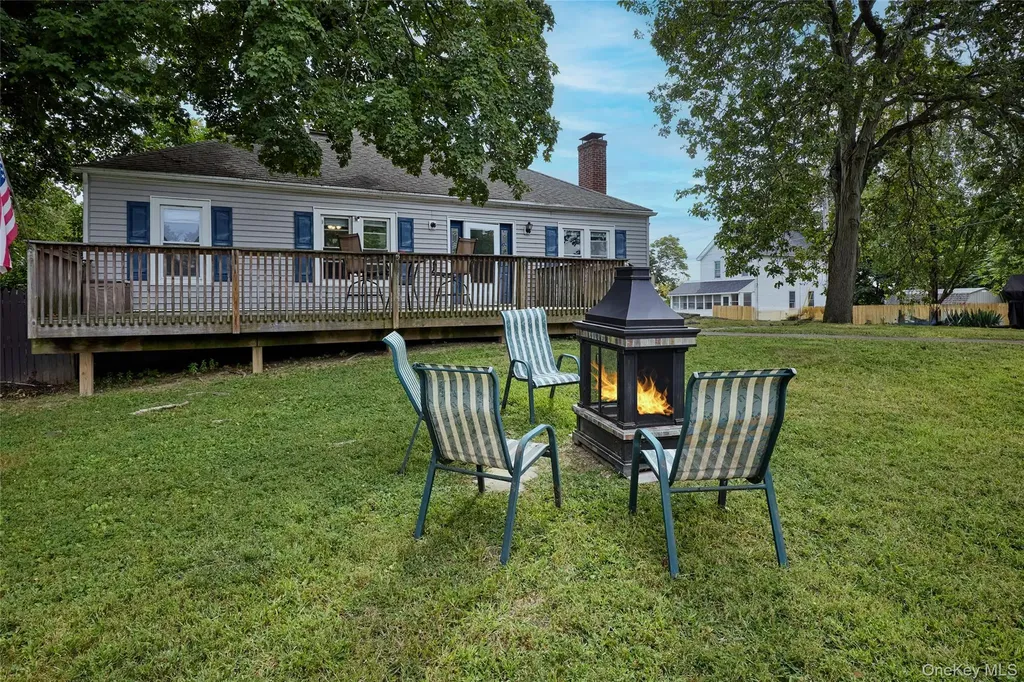 13 Parkview Terrace Poughkeepsie NY 12603