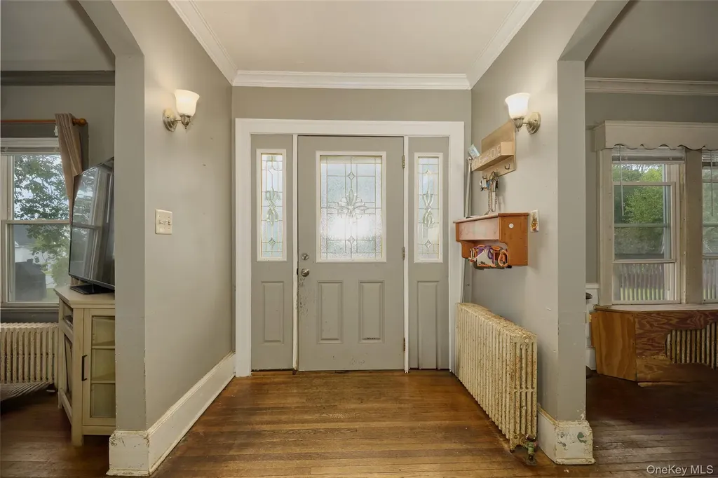 13 Parkview Terrace Poughkeepsie NY 12603