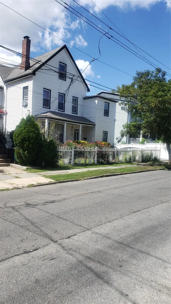 18 S 11th Avenue Mount Vernon NY 10550