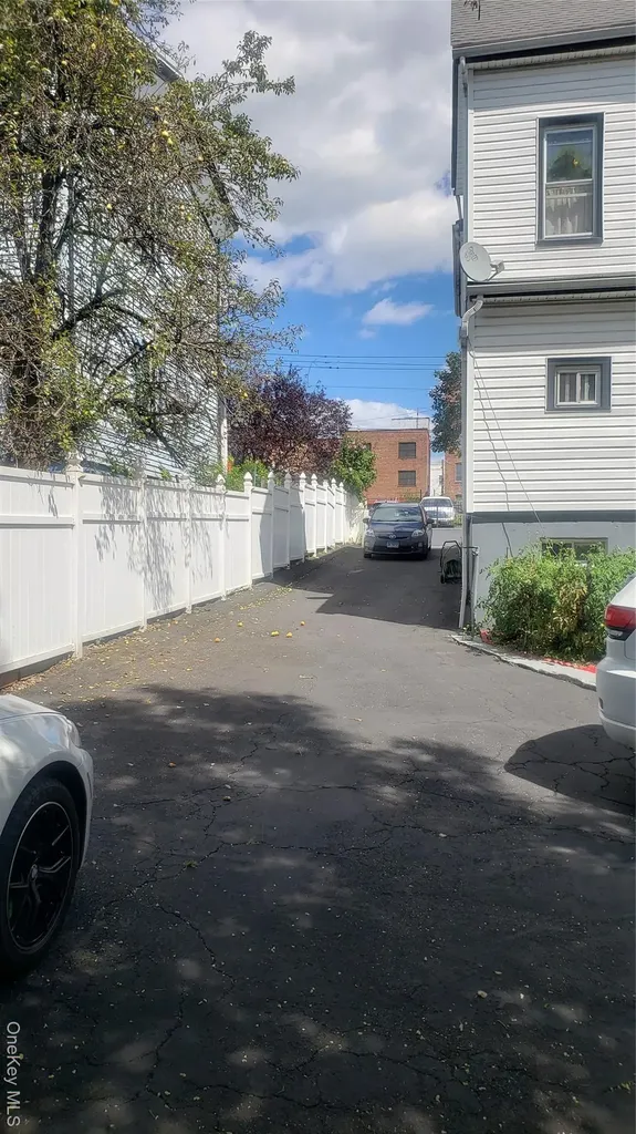18 S 11th Avenue Mount Vernon NY 10550