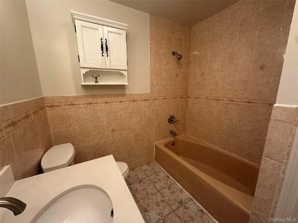 1605 Baldwin Lane Middlehope NY 12550