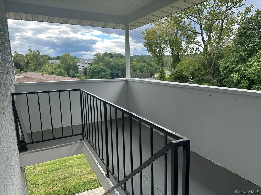 1605 Baldwin Lane Middlehope NY 12550