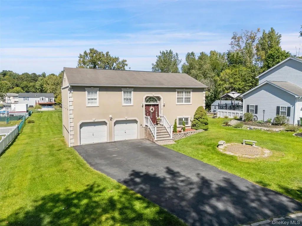 2 Danielle Court Middletown NY 10940