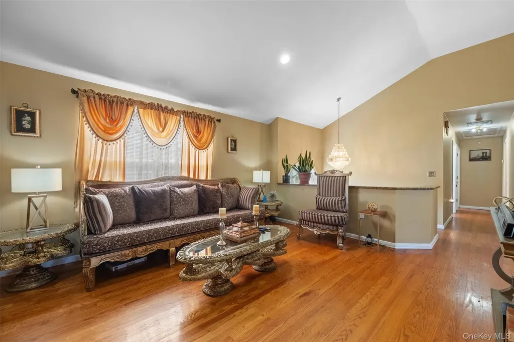 2 Danielle Court Middletown NY 10940