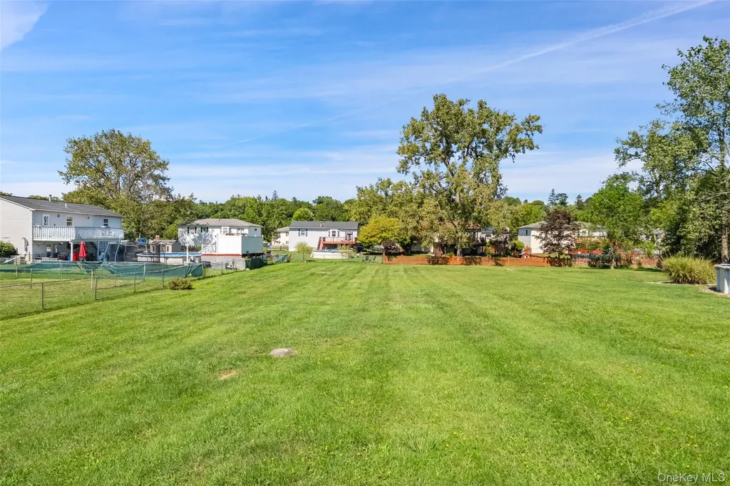 2 Danielle Court Middletown NY 10940