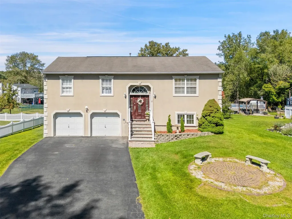 2 Danielle Court Middletown NY 10940