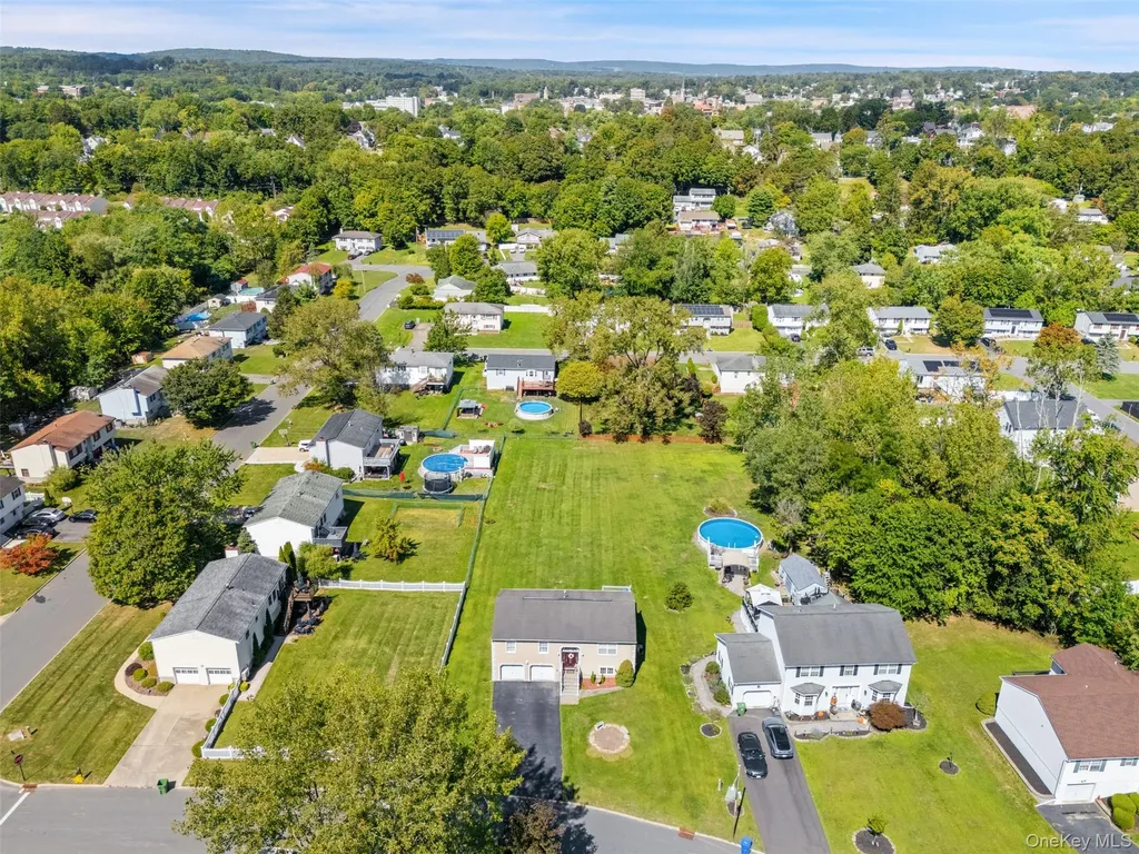 2 Danielle Court Middletown NY 10940