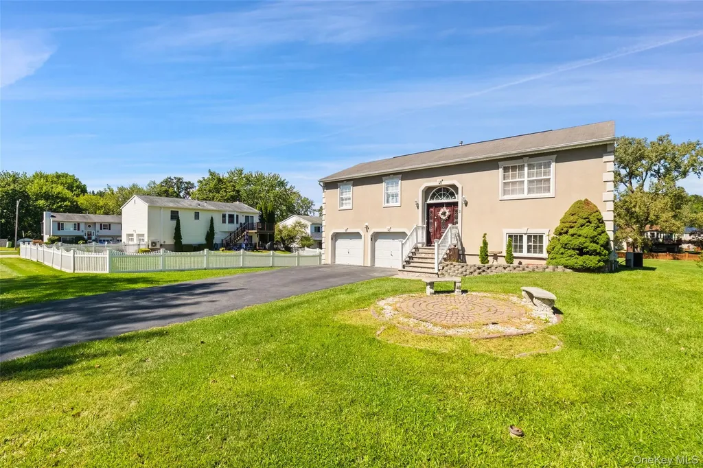 2 Danielle Court Middletown NY 10940