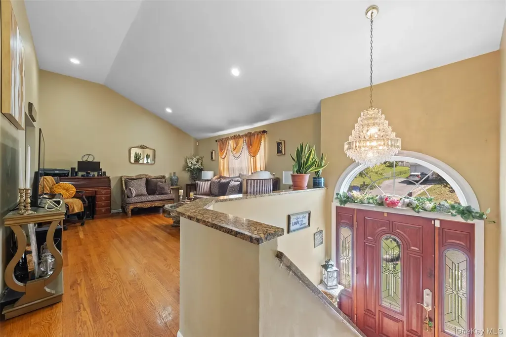 2 Danielle Court Middletown NY 10940