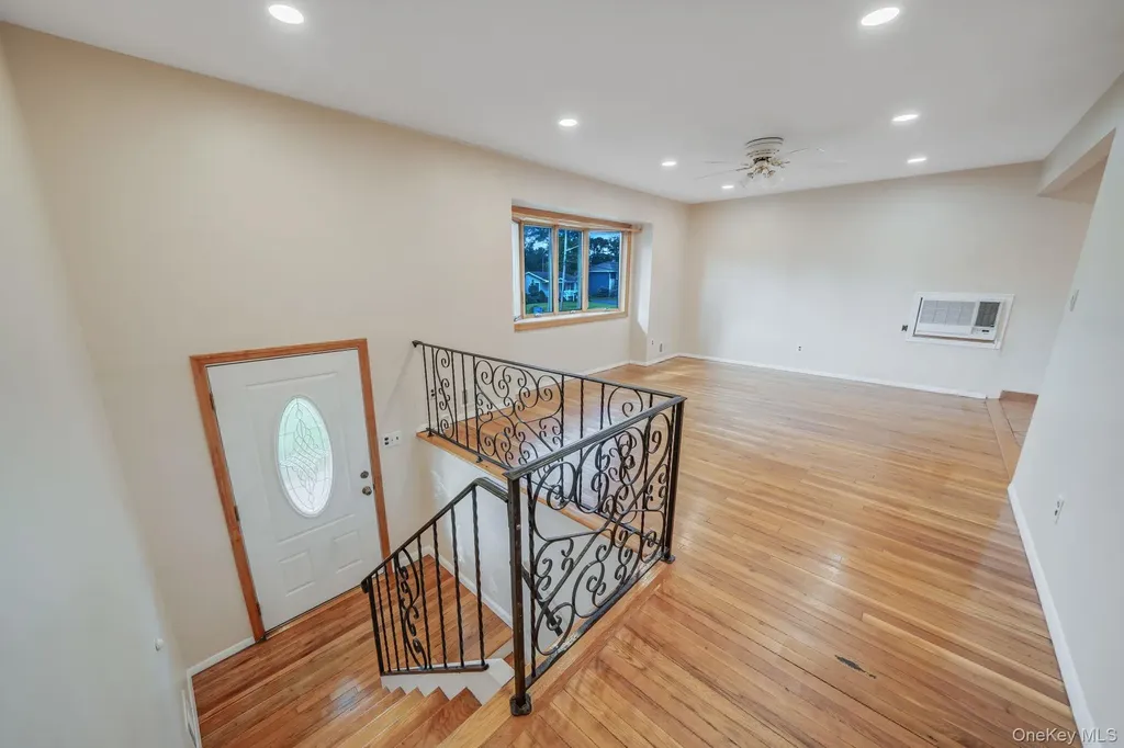 31 Craig Road Islip Terrace NY 11752