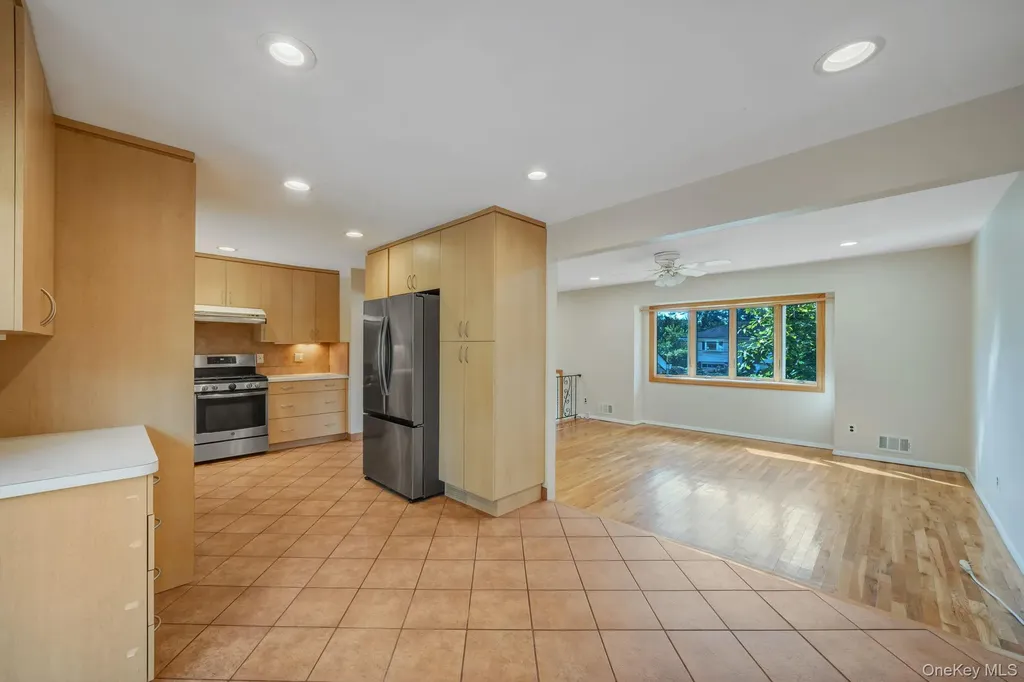 31 Craig Road Islip Terrace NY 11752
