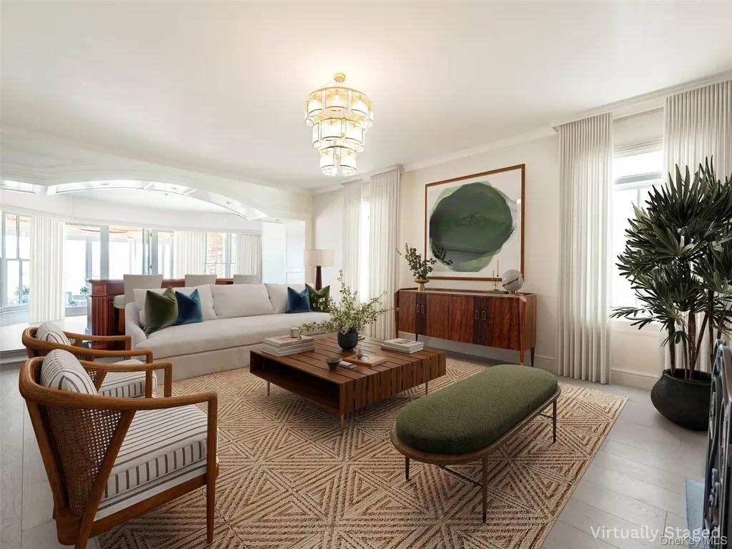 27 True Harbour Way West Islip NY 11795