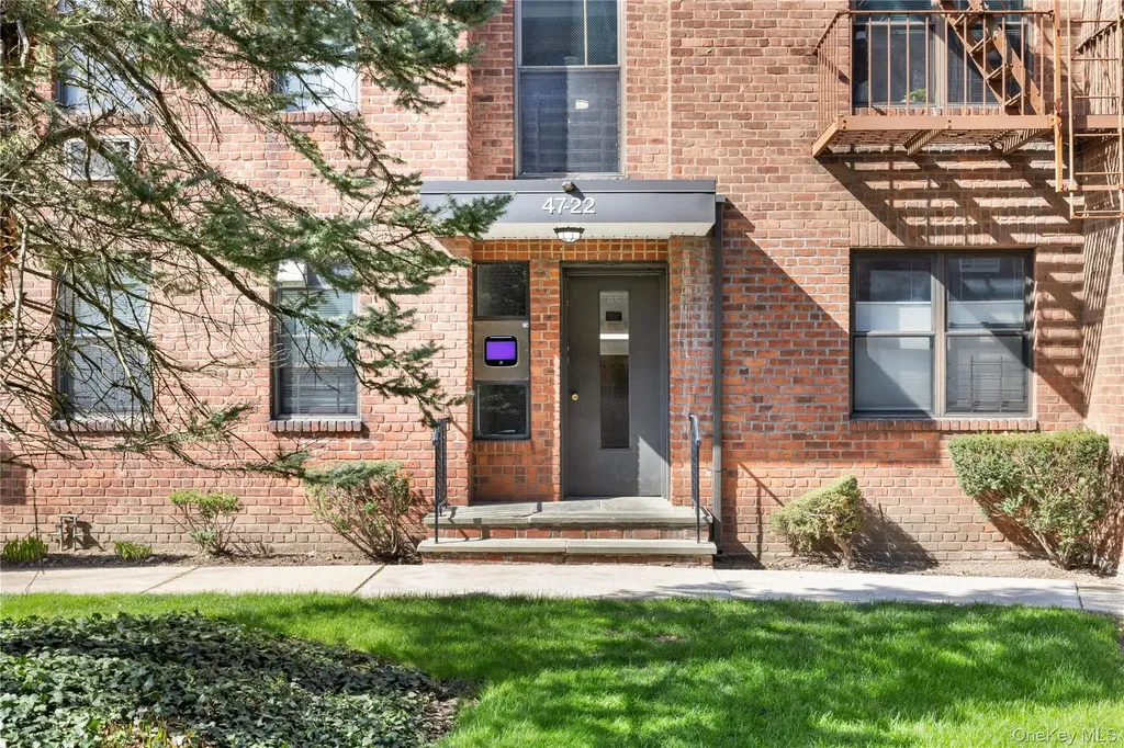 47-22 215th Place Bayside NY 11364